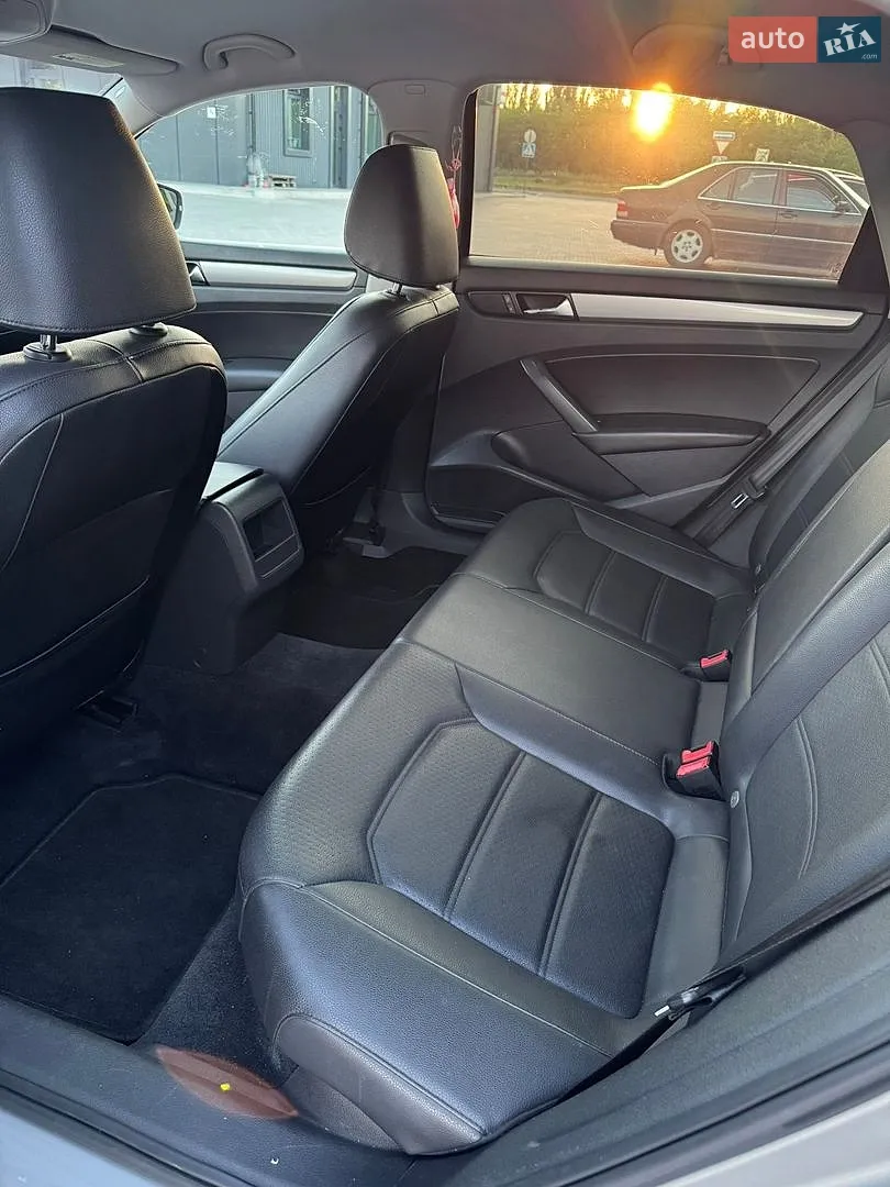 2013 Volkswagen Passat - мініатюра 19