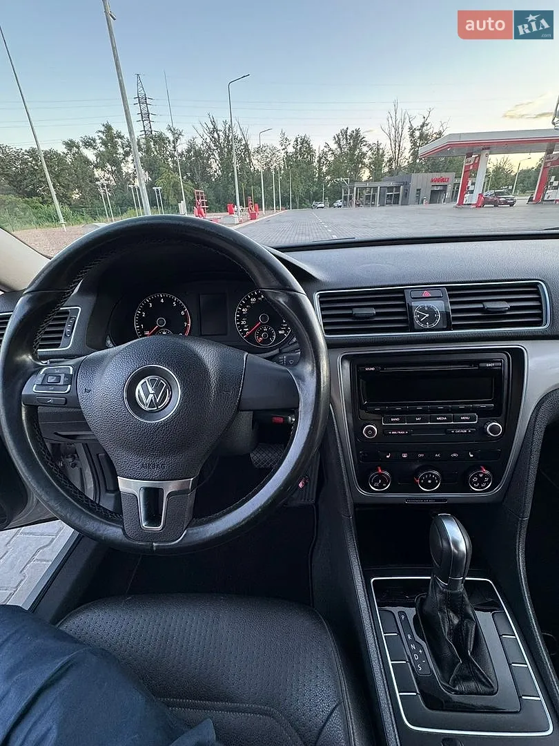2013 Volkswagen Passat - мініатюра 21