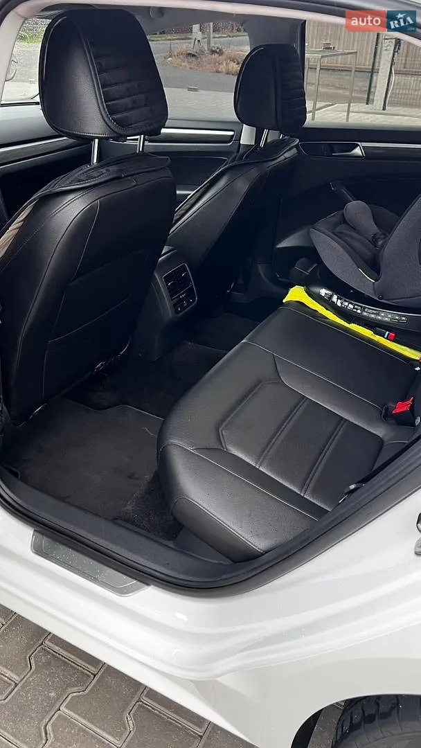 2016 Volkswagen Passat - мініатюра 25