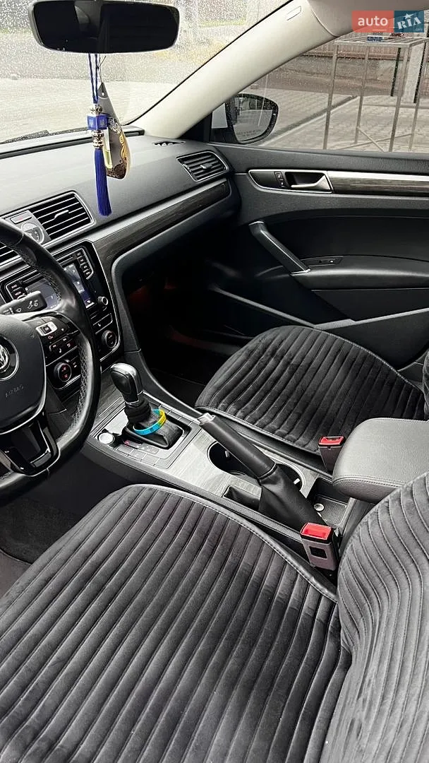 2016 Volkswagen Passat - мініатюра 38