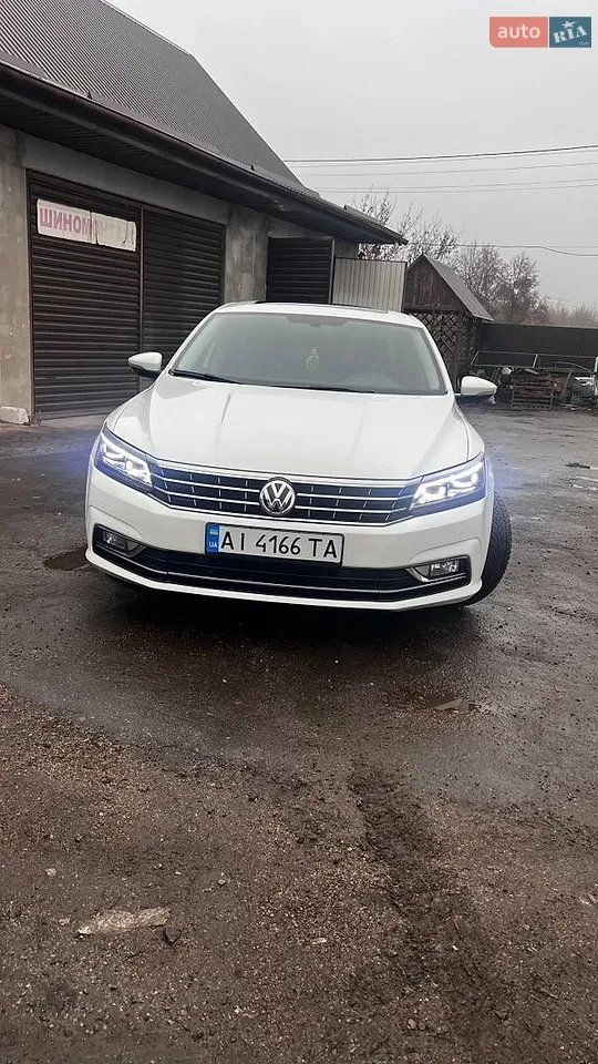 2017 Volkswagen Passat - мініатюра 18