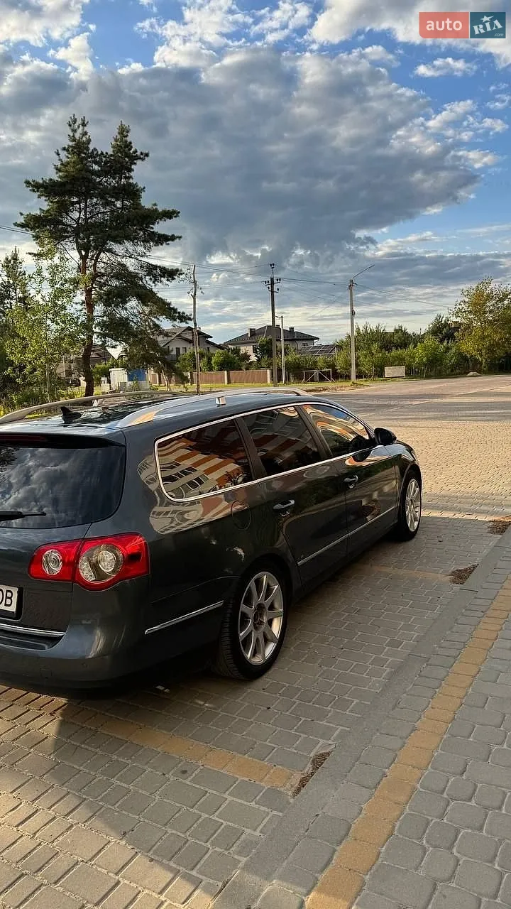 2010 Volkswagen Passat - мініатюра 11