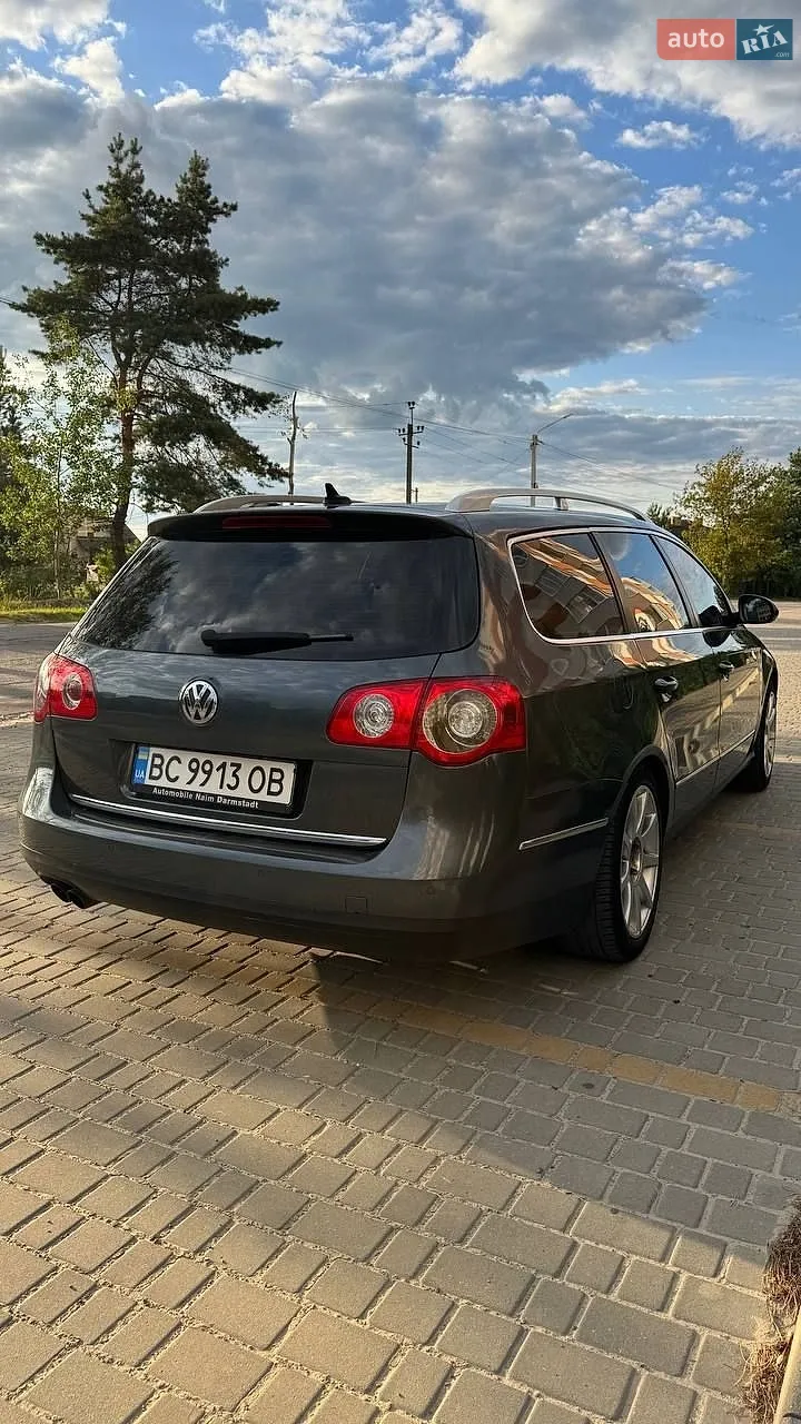 2010 Volkswagen Passat - мініатюра 17
