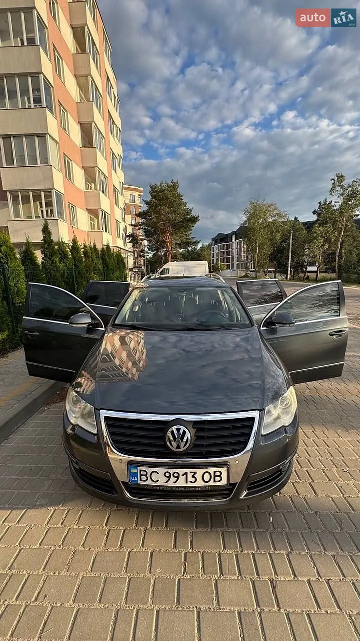 2010 Volkswagen Passat - мініатюра 23