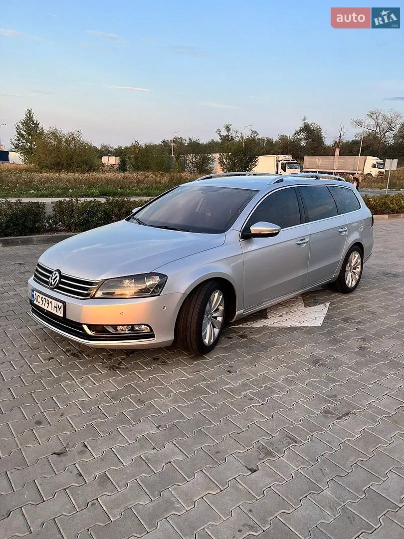 2011 Volkswagen Passat - мініатюра 2