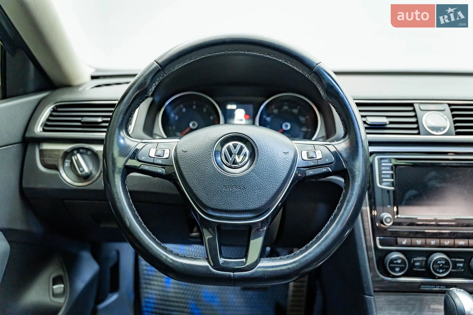 2017 Volkswagen Passat - мініатюра 15