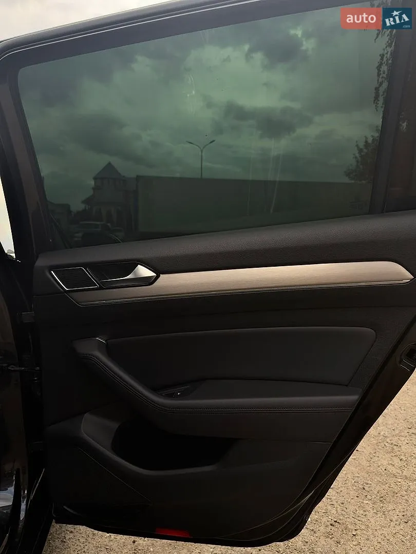 2019 Volkswagen Passat - мініатюра 16