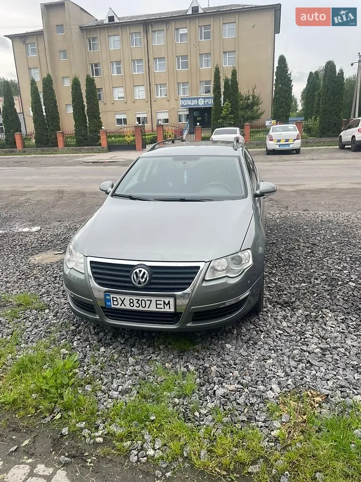 2010 Volkswagen Passat - мініатюра 20