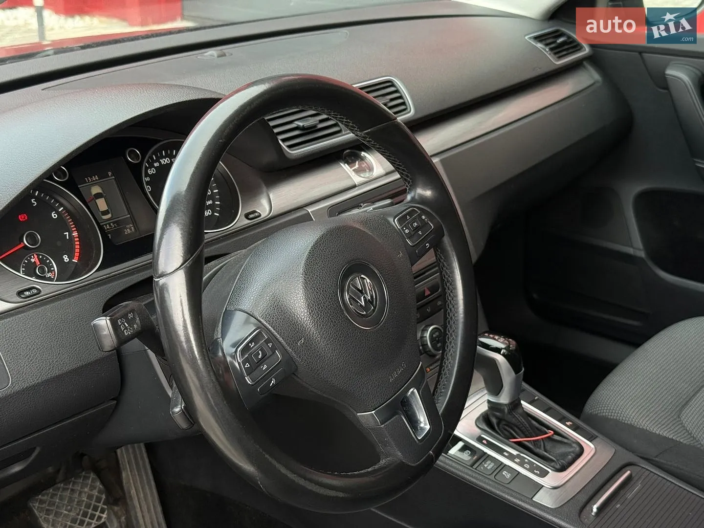 2013 Volkswagen Passat - мініатюра 24