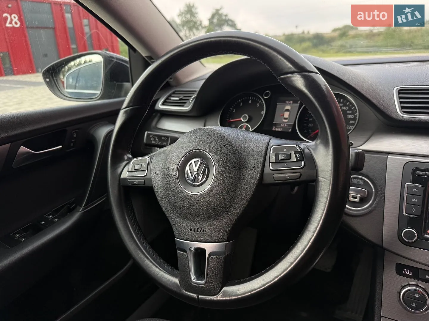 2013 Volkswagen Passat - мініатюра 29