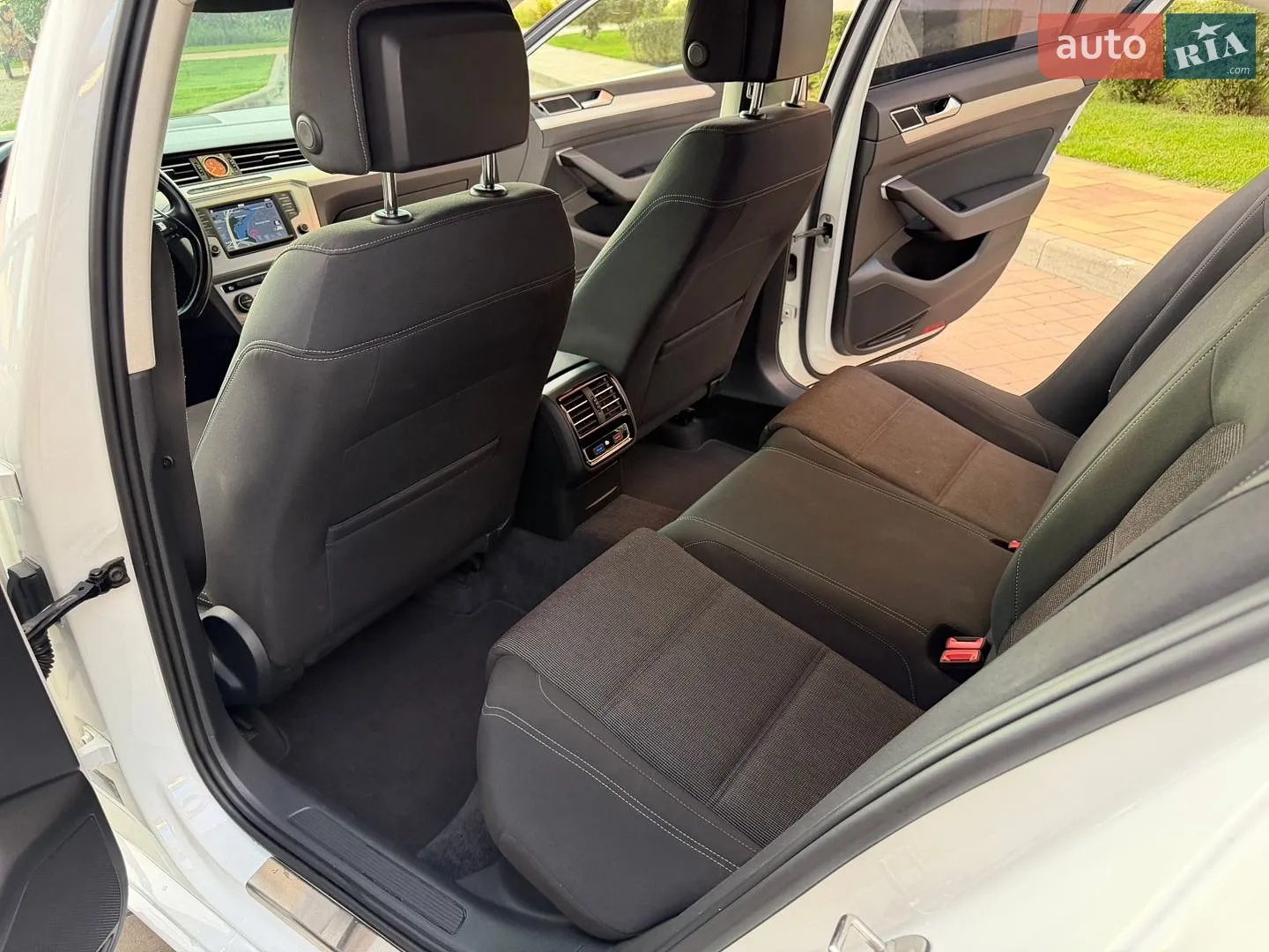 2015 Volkswagen Passat - мініатюра 23
