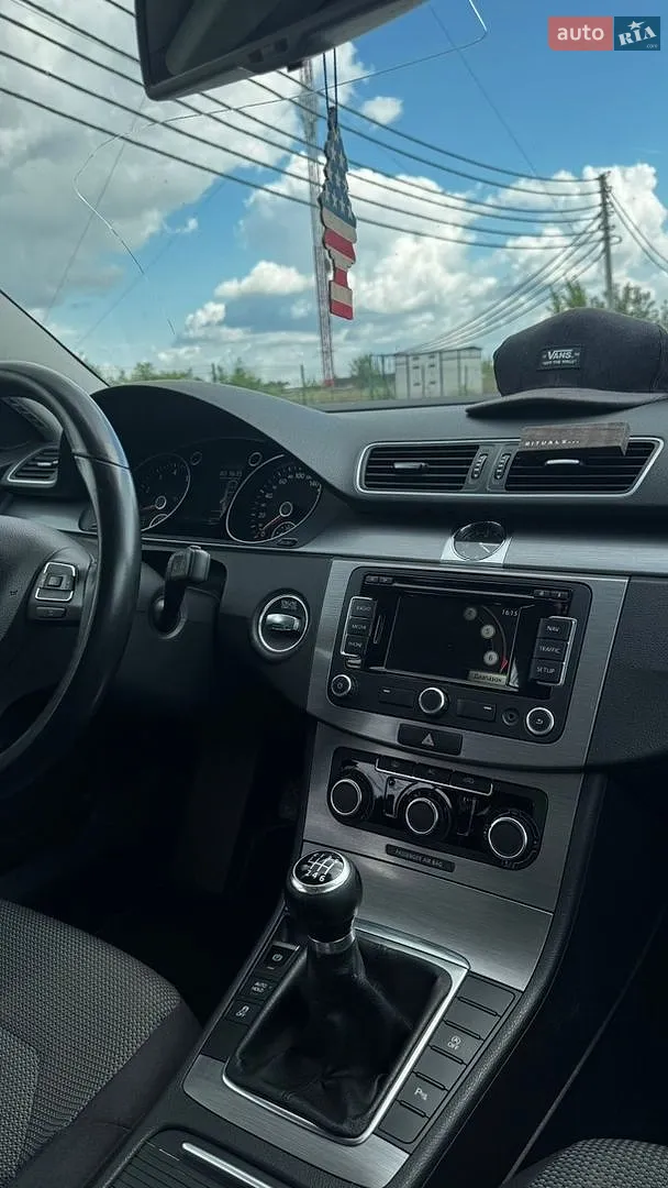 2012 Volkswagen Passat - мініатюра 16