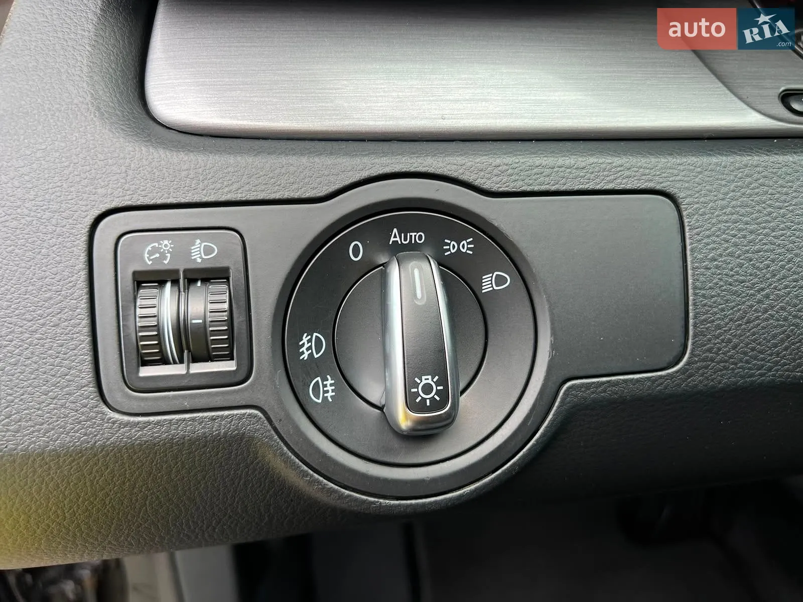 2013 Volkswagen Passat - мініатюра 103