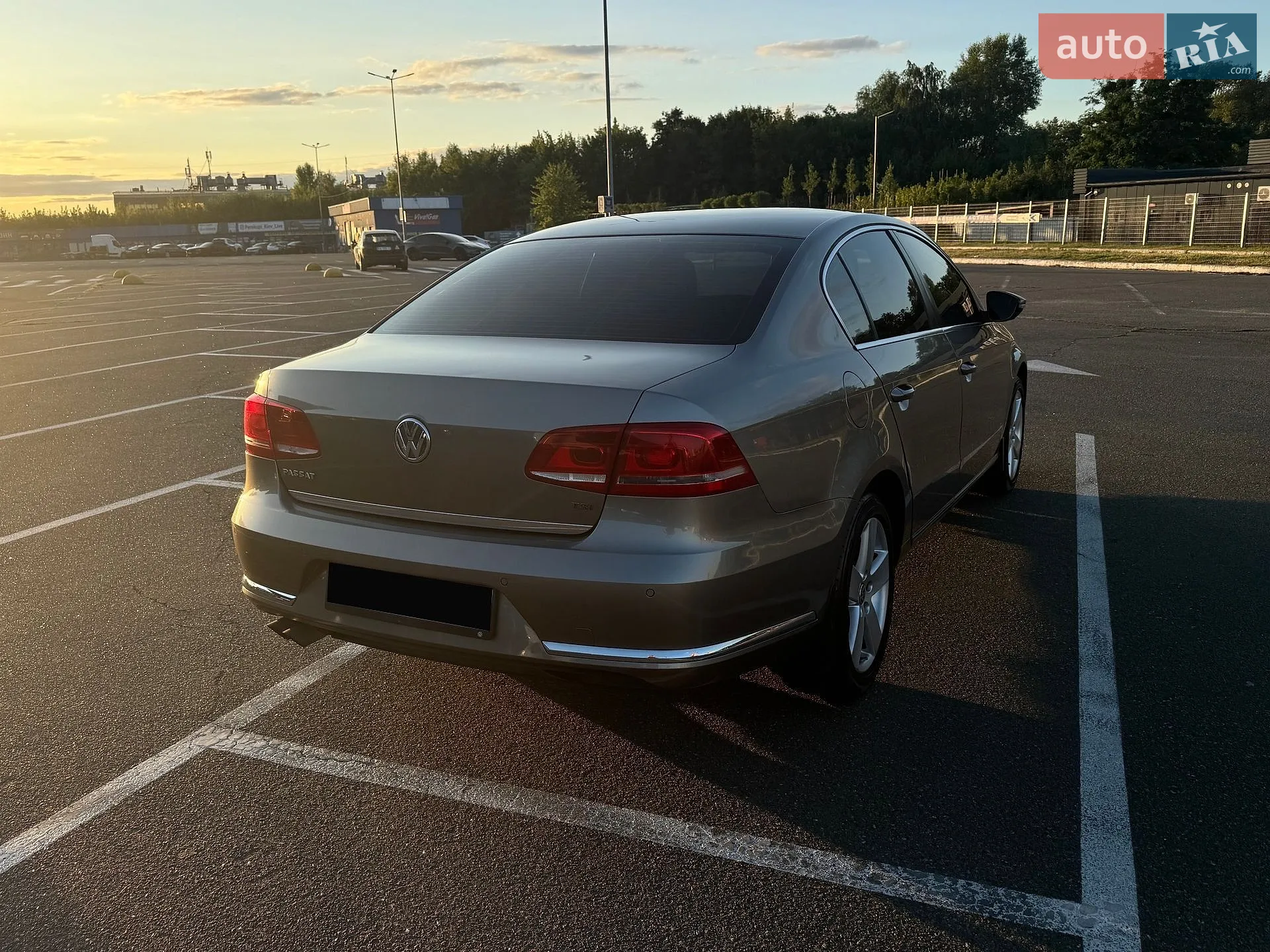 2012 Volkswagen Passat - мініатюра 4