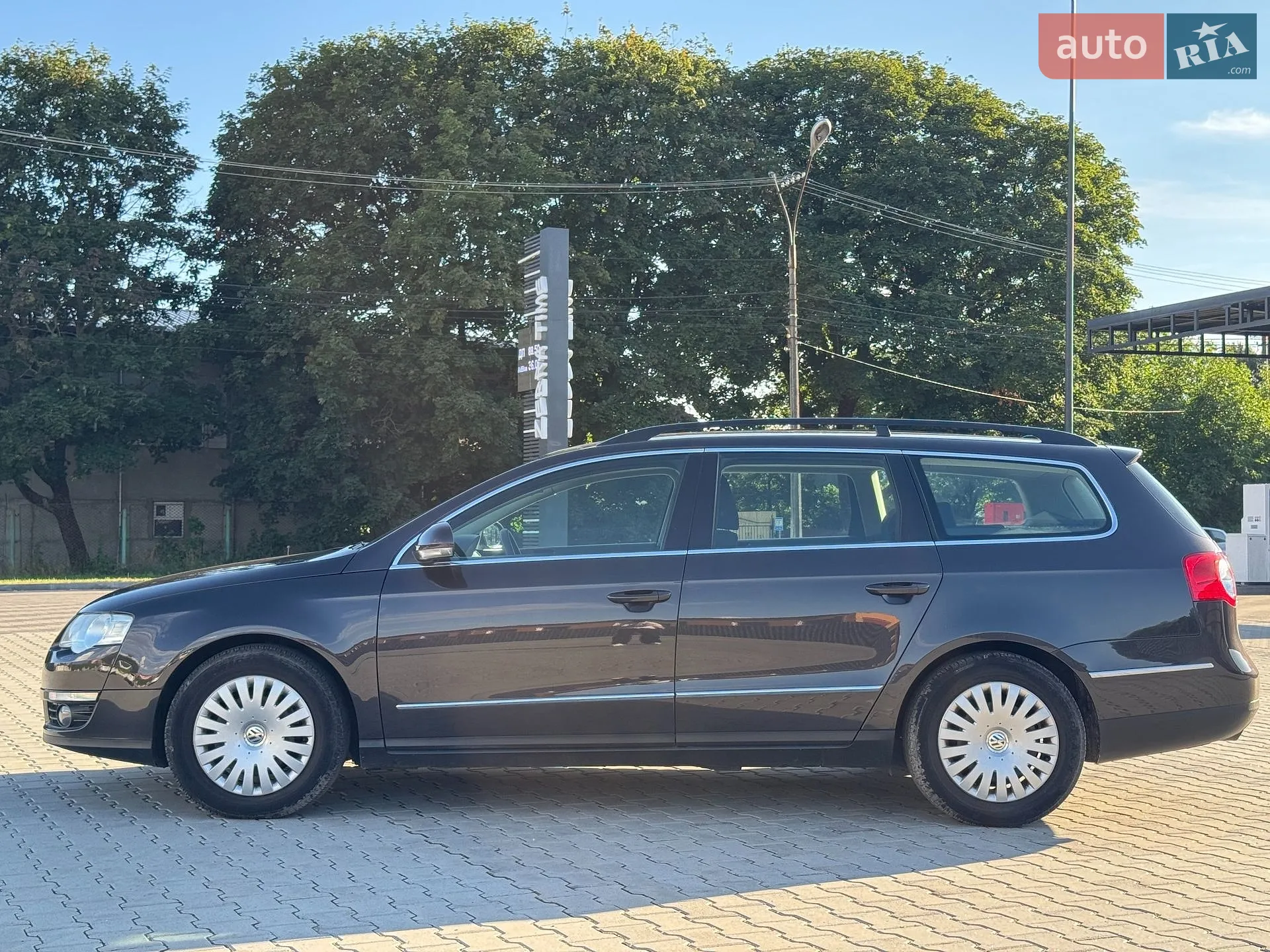 2010 Volkswagen Passat - мініатюра 4