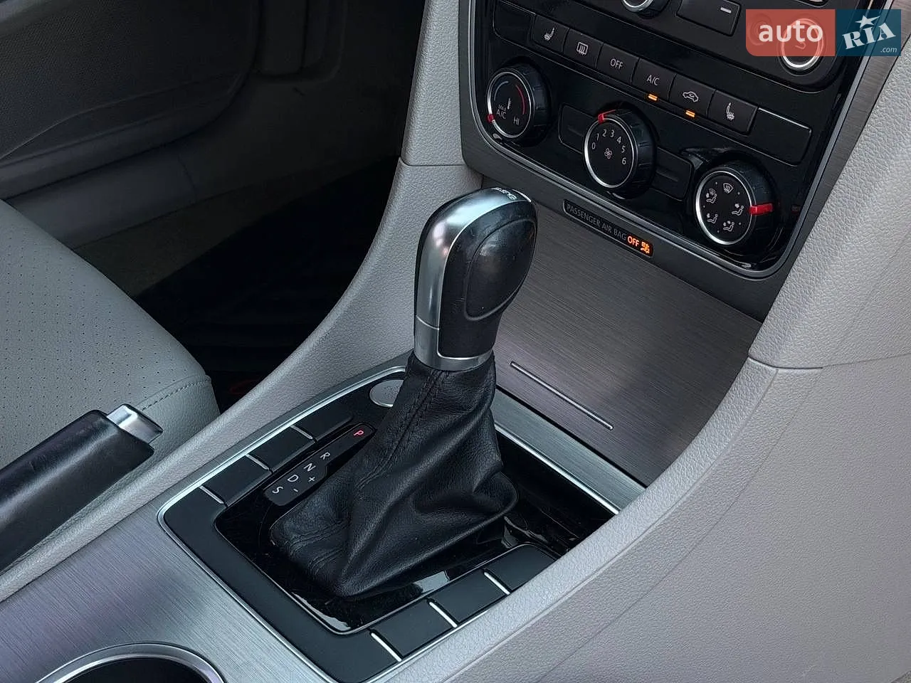 2013 Volkswagen Passat - мініатюра 36