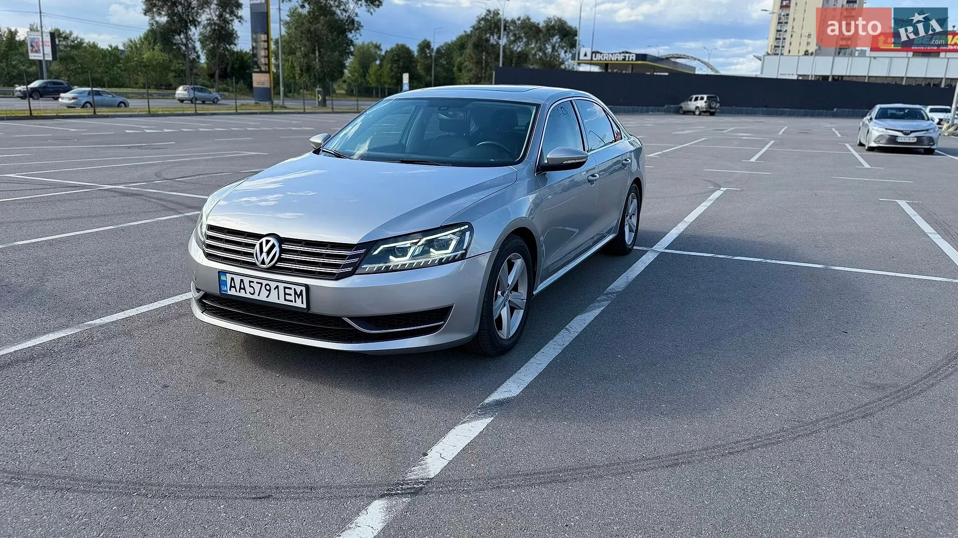 2011 Volkswagen Passat - фото 1