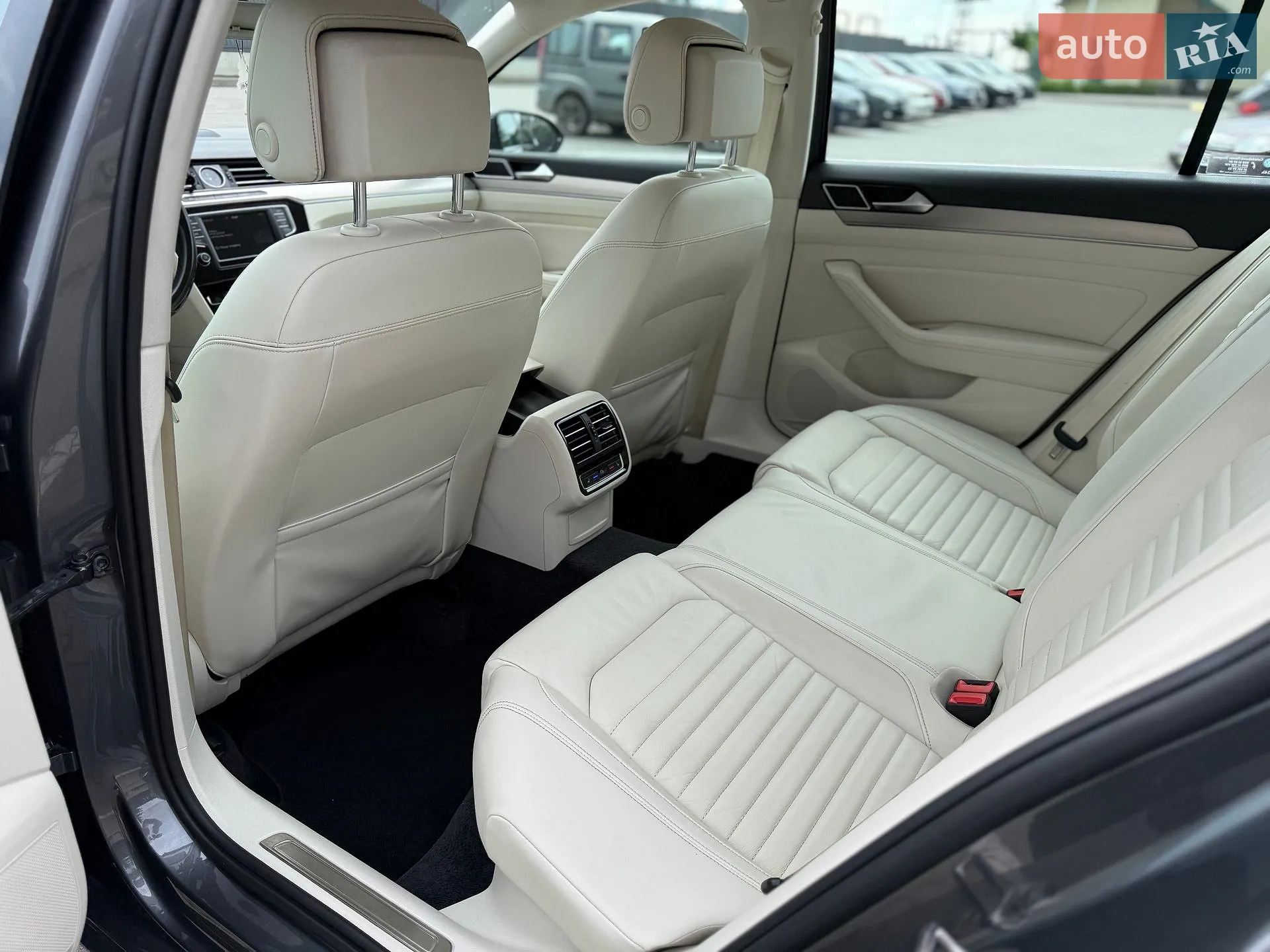 2017 Volkswagen Passat - мініатюра 37