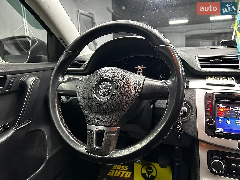 2011 Volkswagen Passat - мініатюра 16