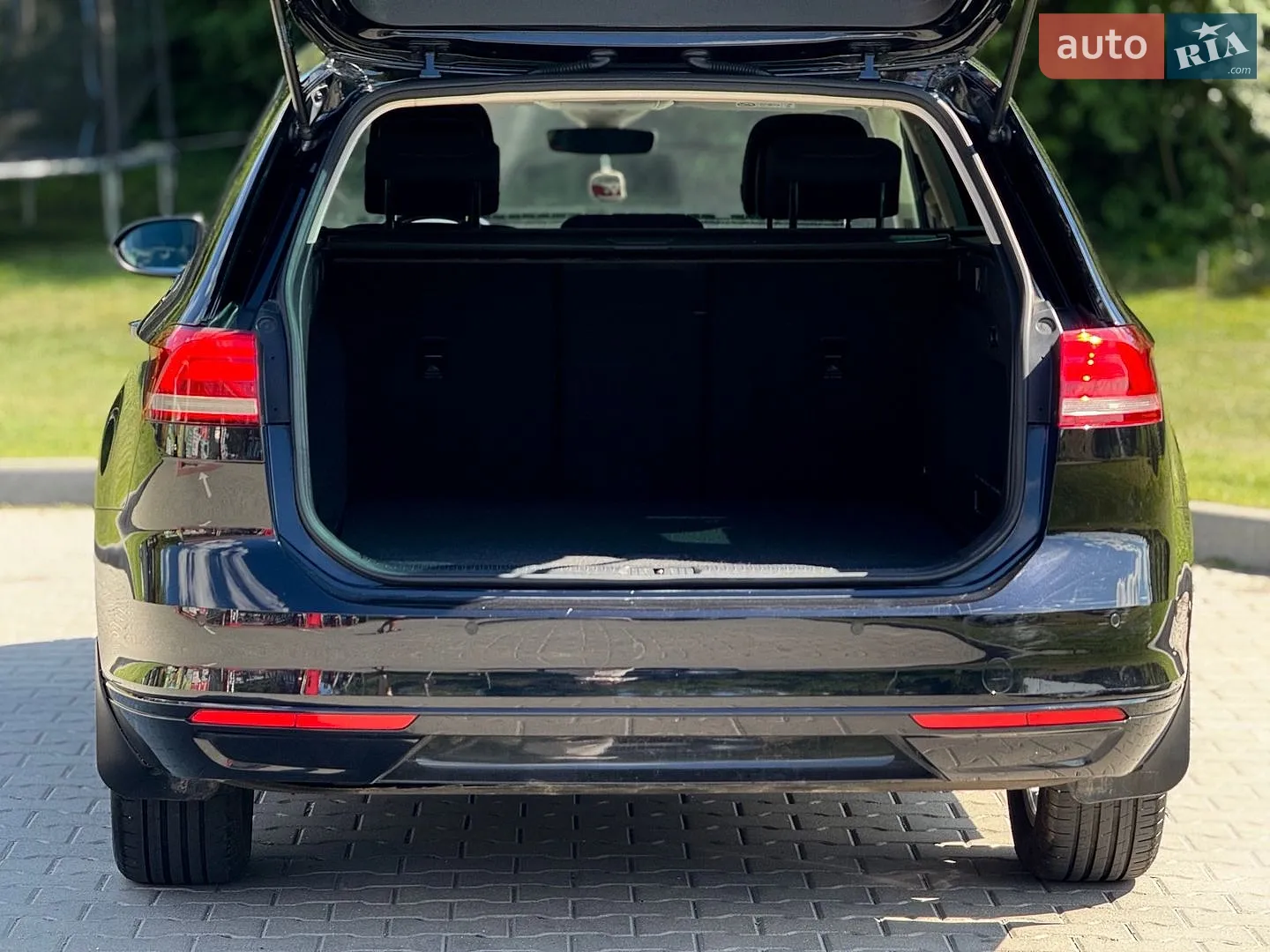 2019 Volkswagen Passat - мініатюра 18