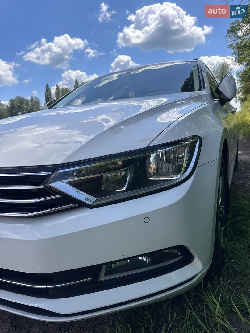 2019 Volkswagen Passat - мініатюра 3
