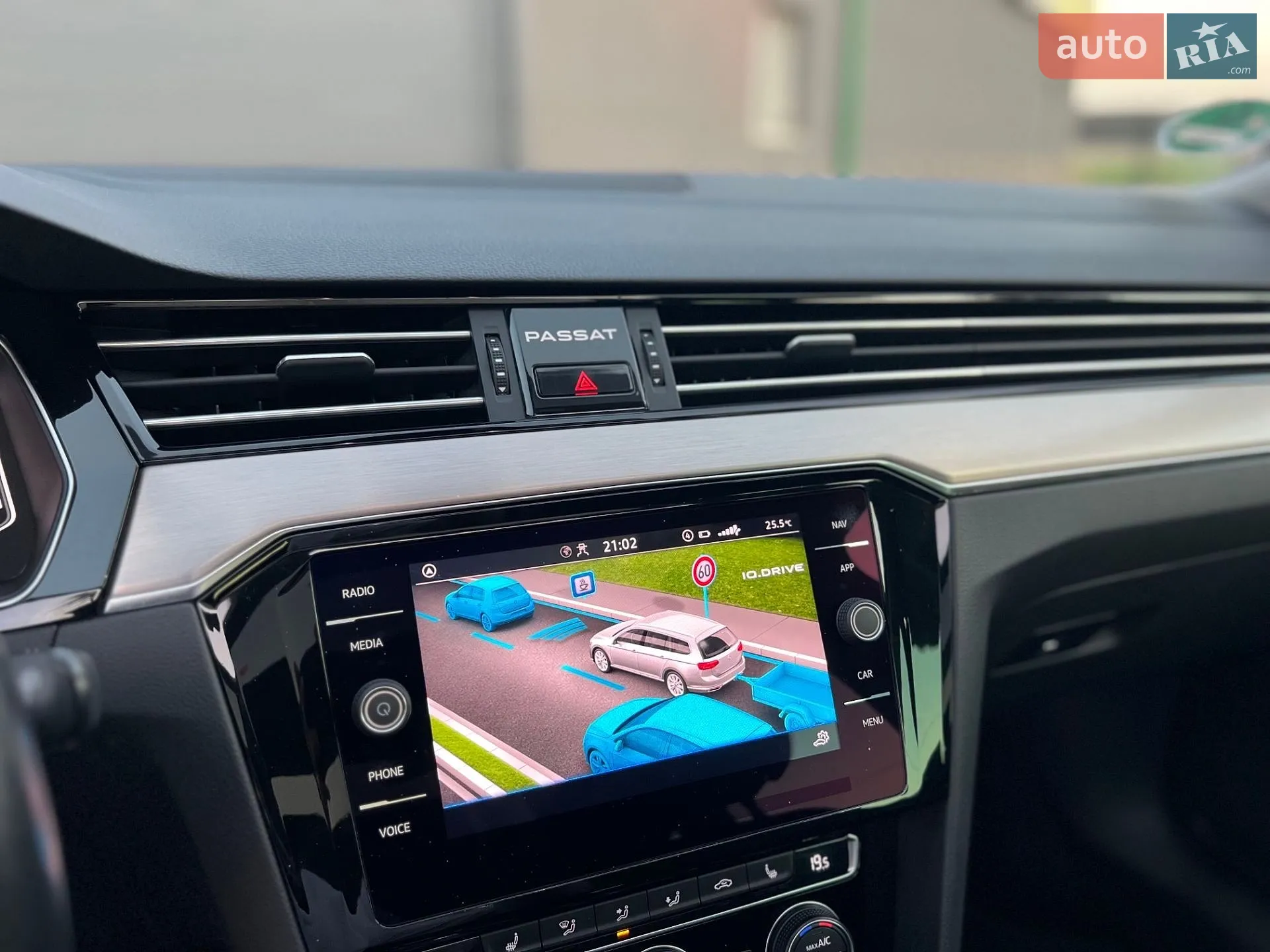 2020 Volkswagen Passat - мініатюра 19