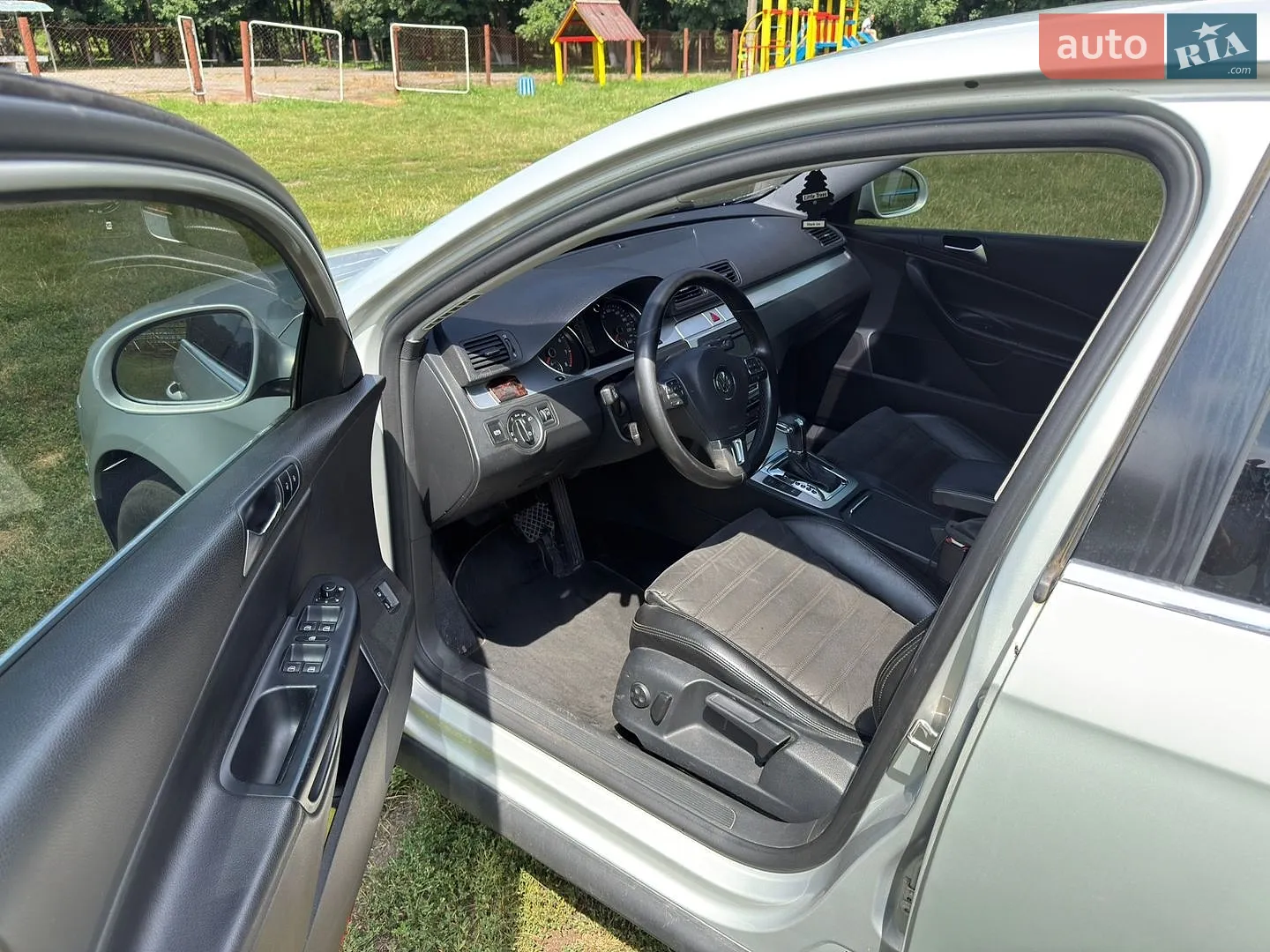 2010 Volkswagen Passat - мініатюра 10