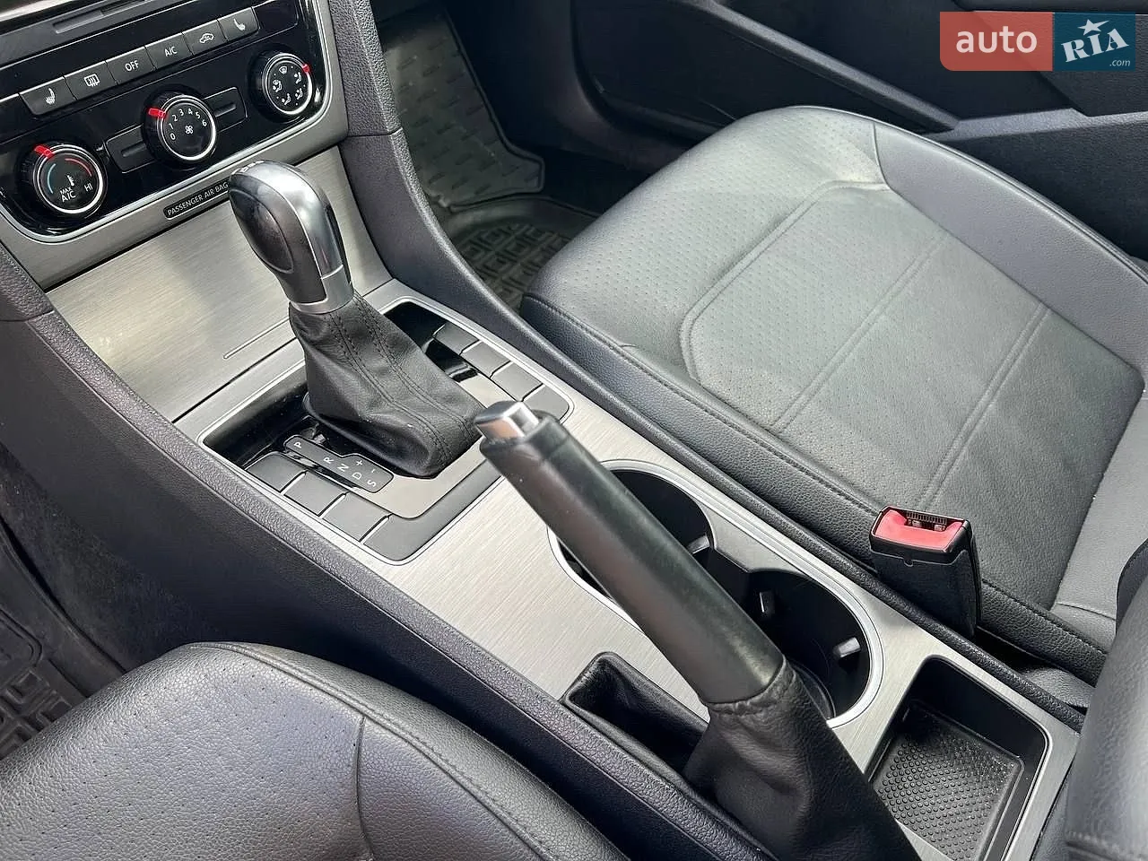 2014 Volkswagen Passat - мініатюра 9