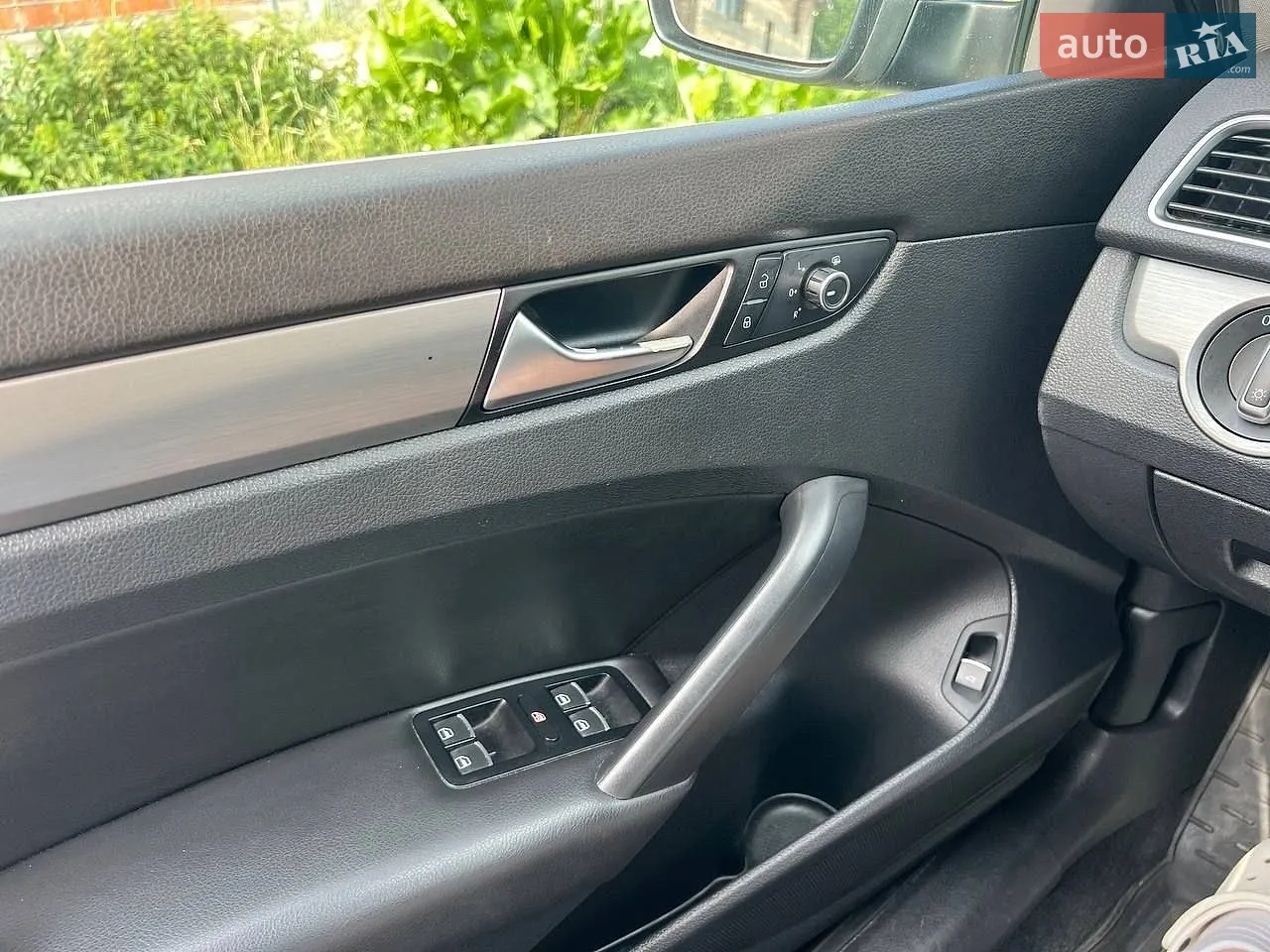 2014 Volkswagen Passat - мініатюра 23