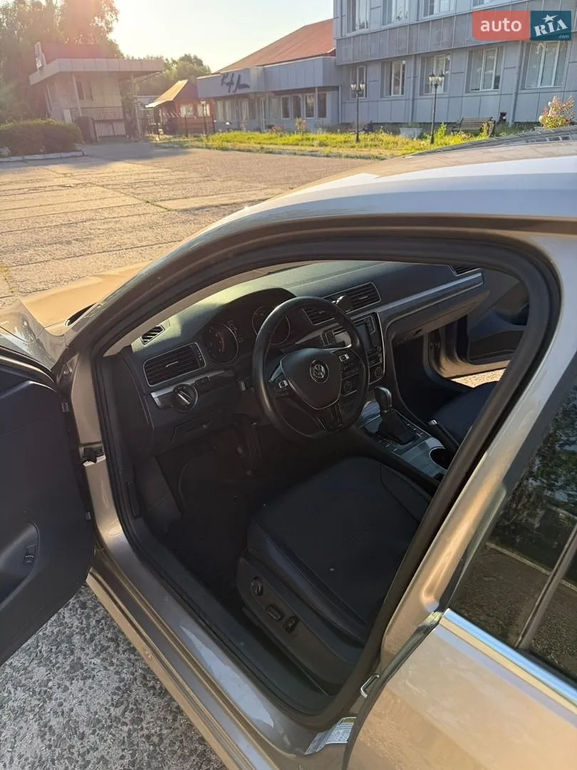 2015 Volkswagen Passat - мініатюра 8
