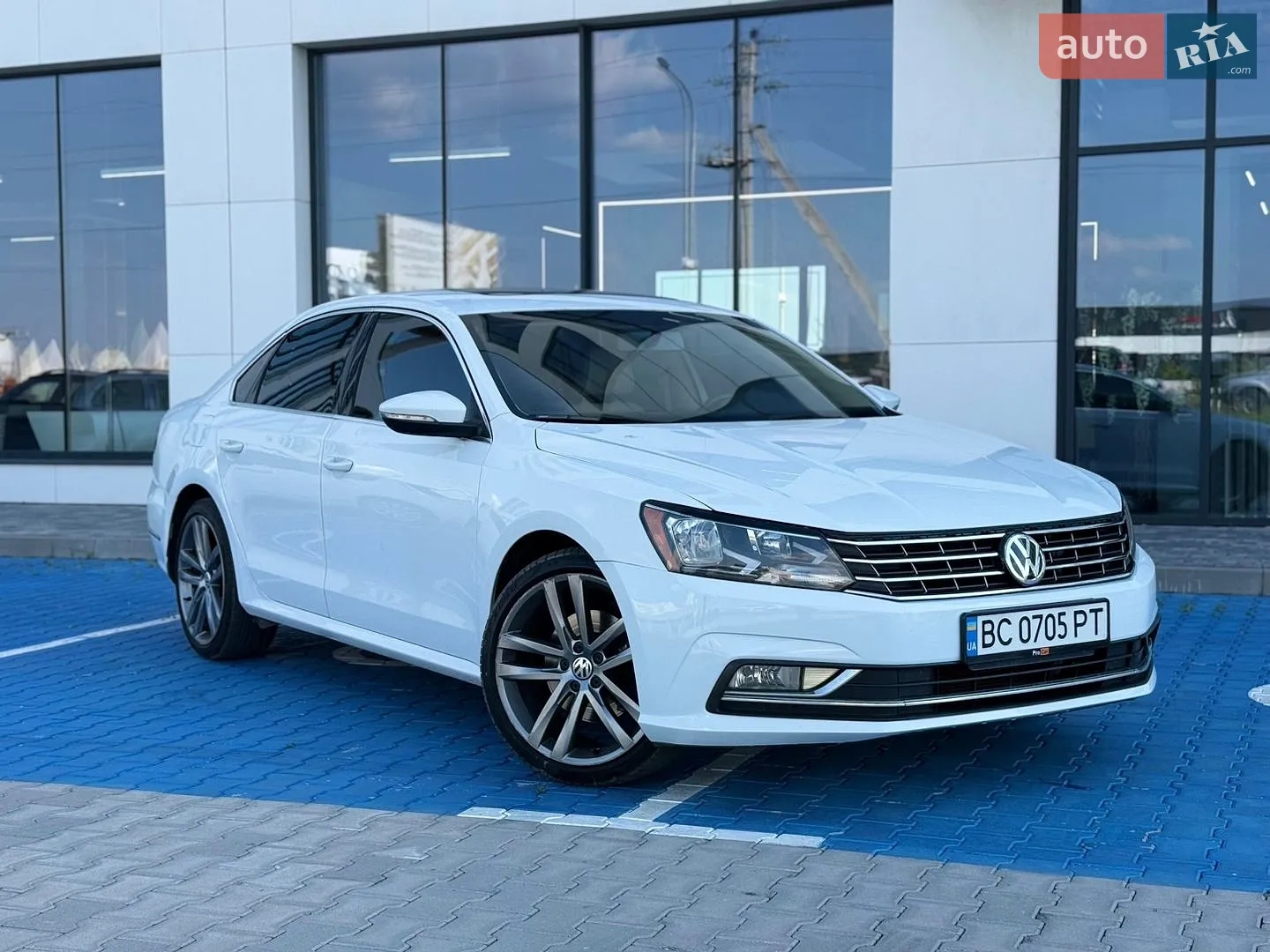 2017 Volkswagen Passat - мініатюра 3
