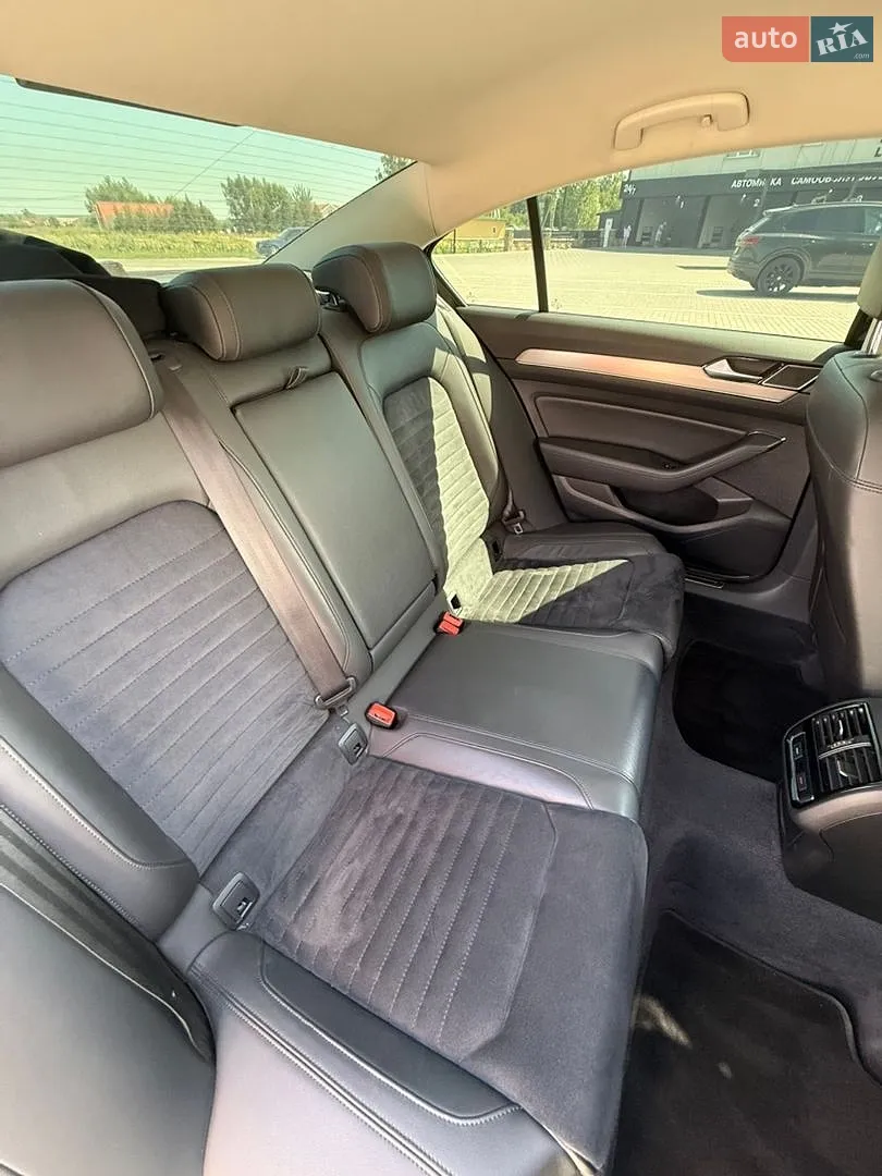 2019 Volkswagen Passat - мініатюра 11