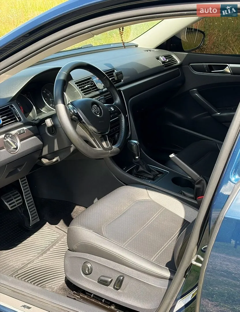 2018 Volkswagen Passat - мініатюра 16