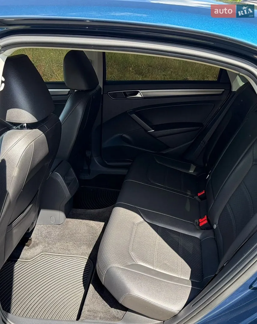 2018 Volkswagen Passat - мініатюра 17