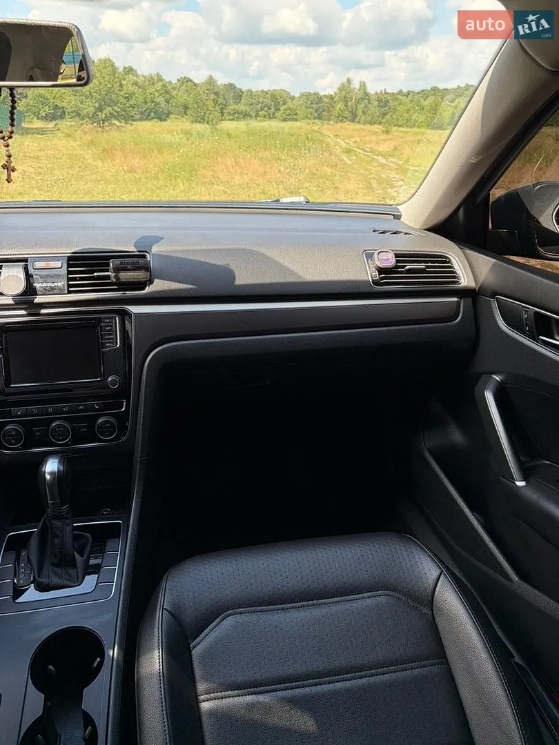 2018 Volkswagen Passat - мініатюра 20