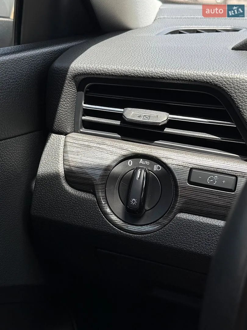 2021 Volkswagen Passat - мініатюра 21
