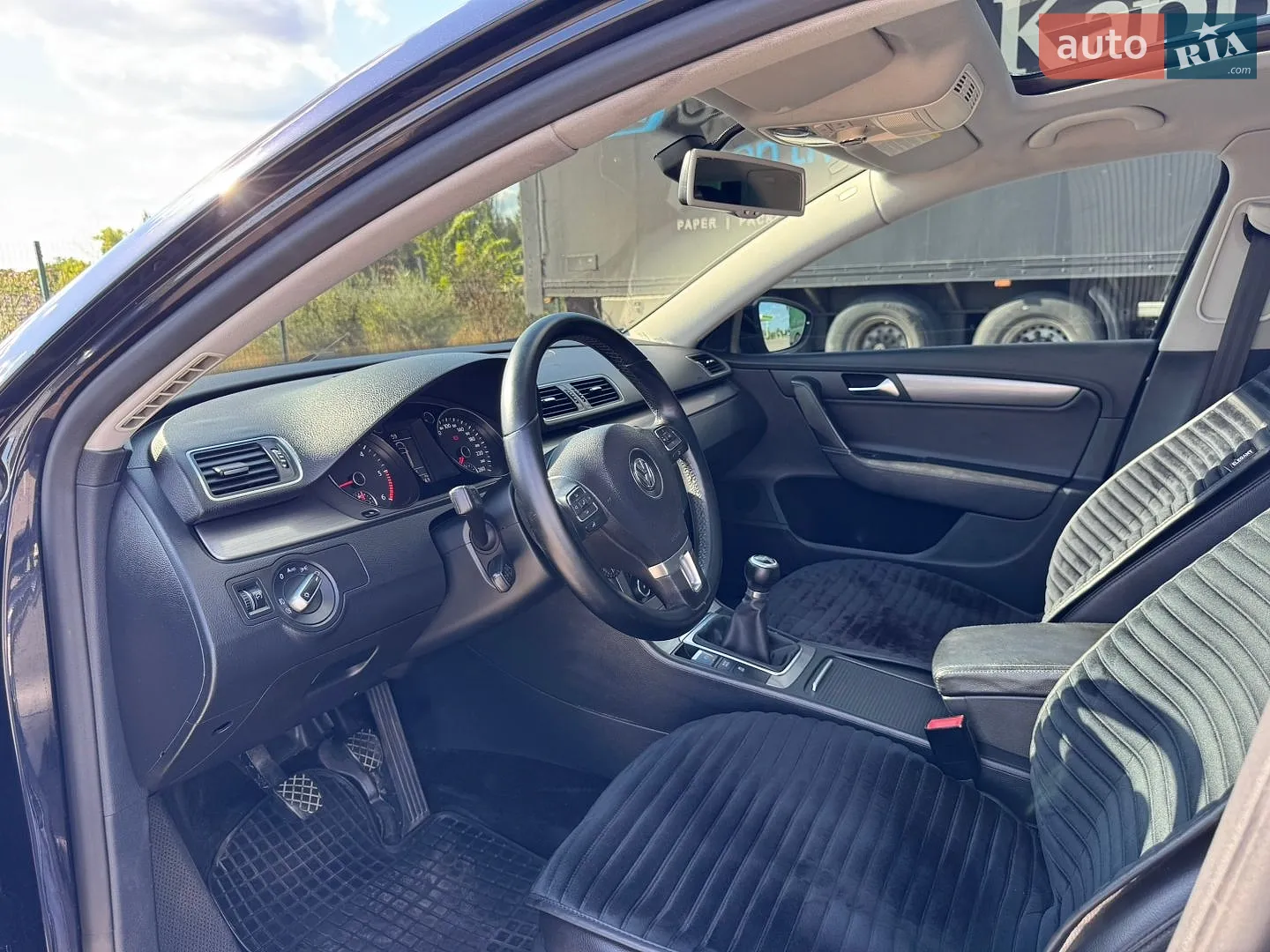 2011 Volkswagen Passat - мініатюра 9