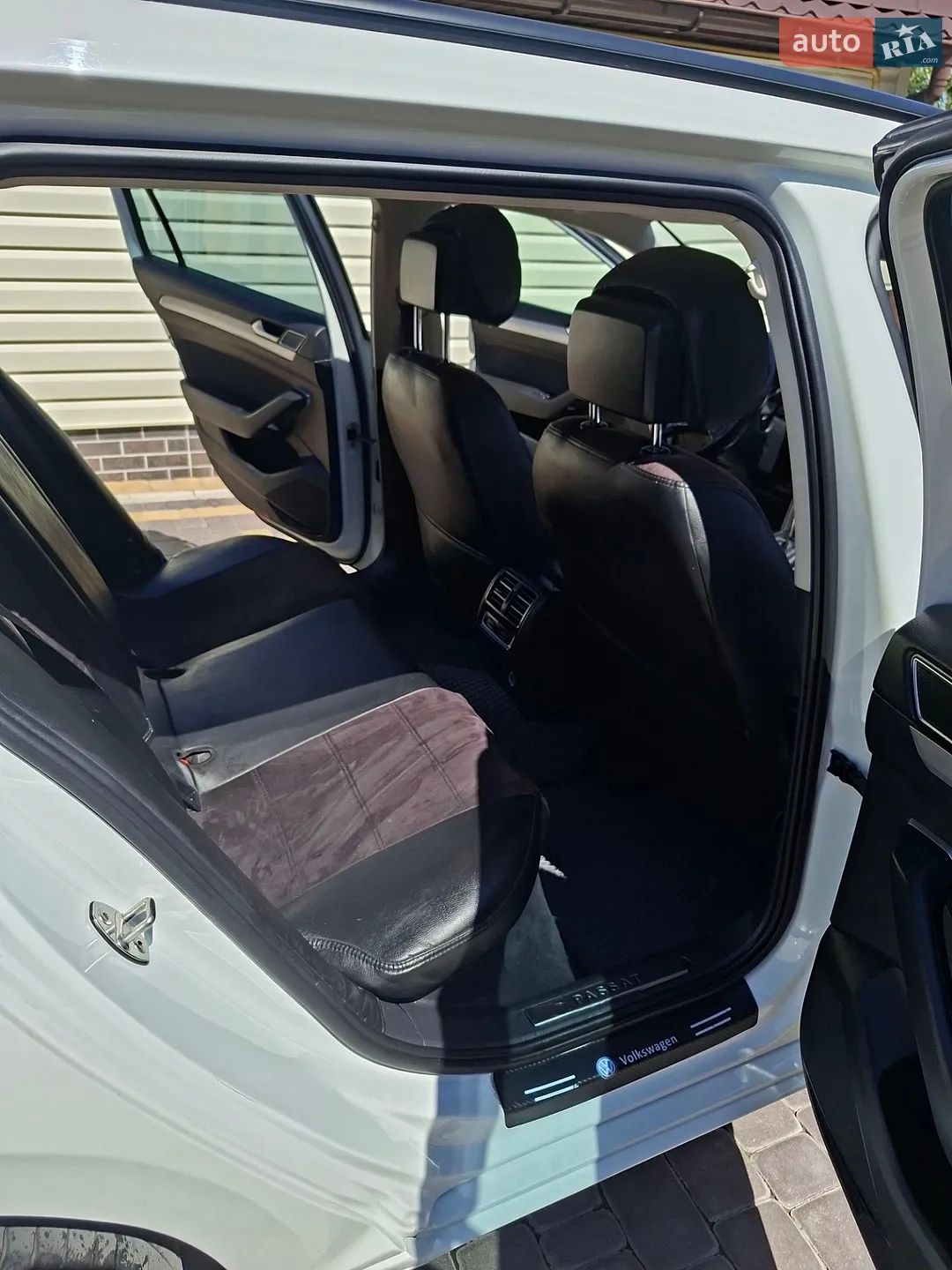 2015 Volkswagen Passat - мініатюра 24