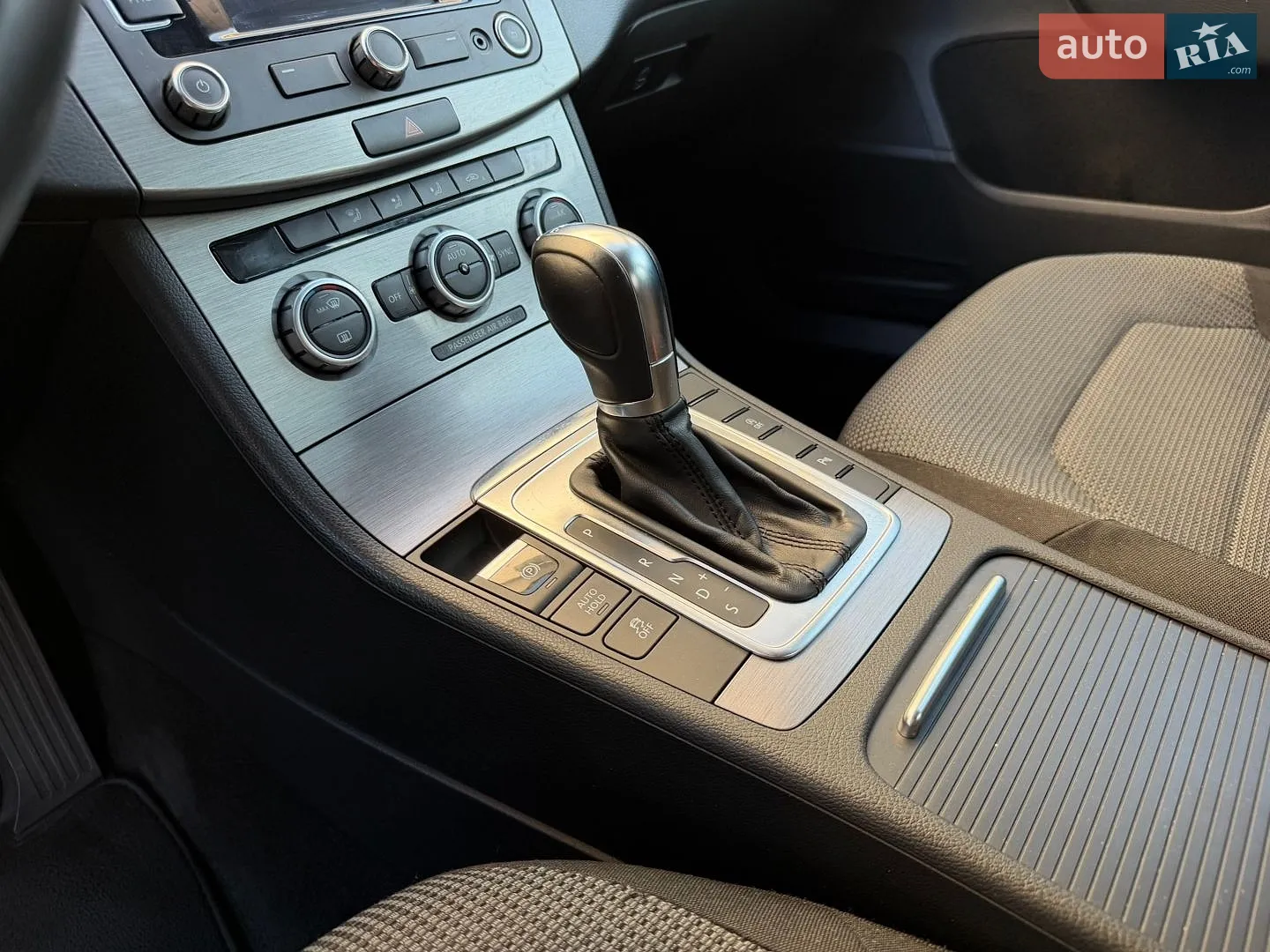 2012 Volkswagen Passat - мініатюра 28