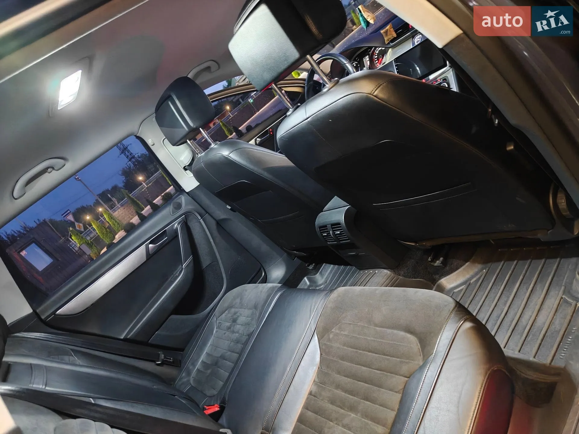 2011 Volkswagen Passat - мініатюра 24