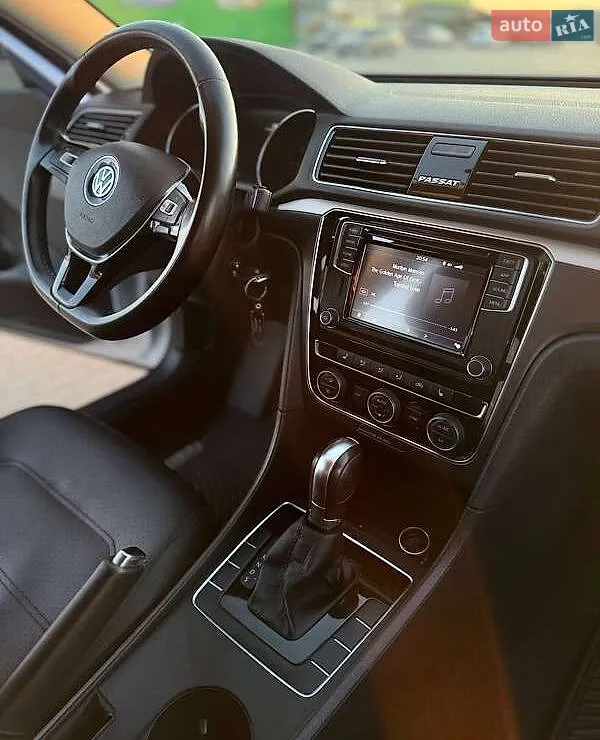 2018 Volkswagen Passat - мініатюра 9