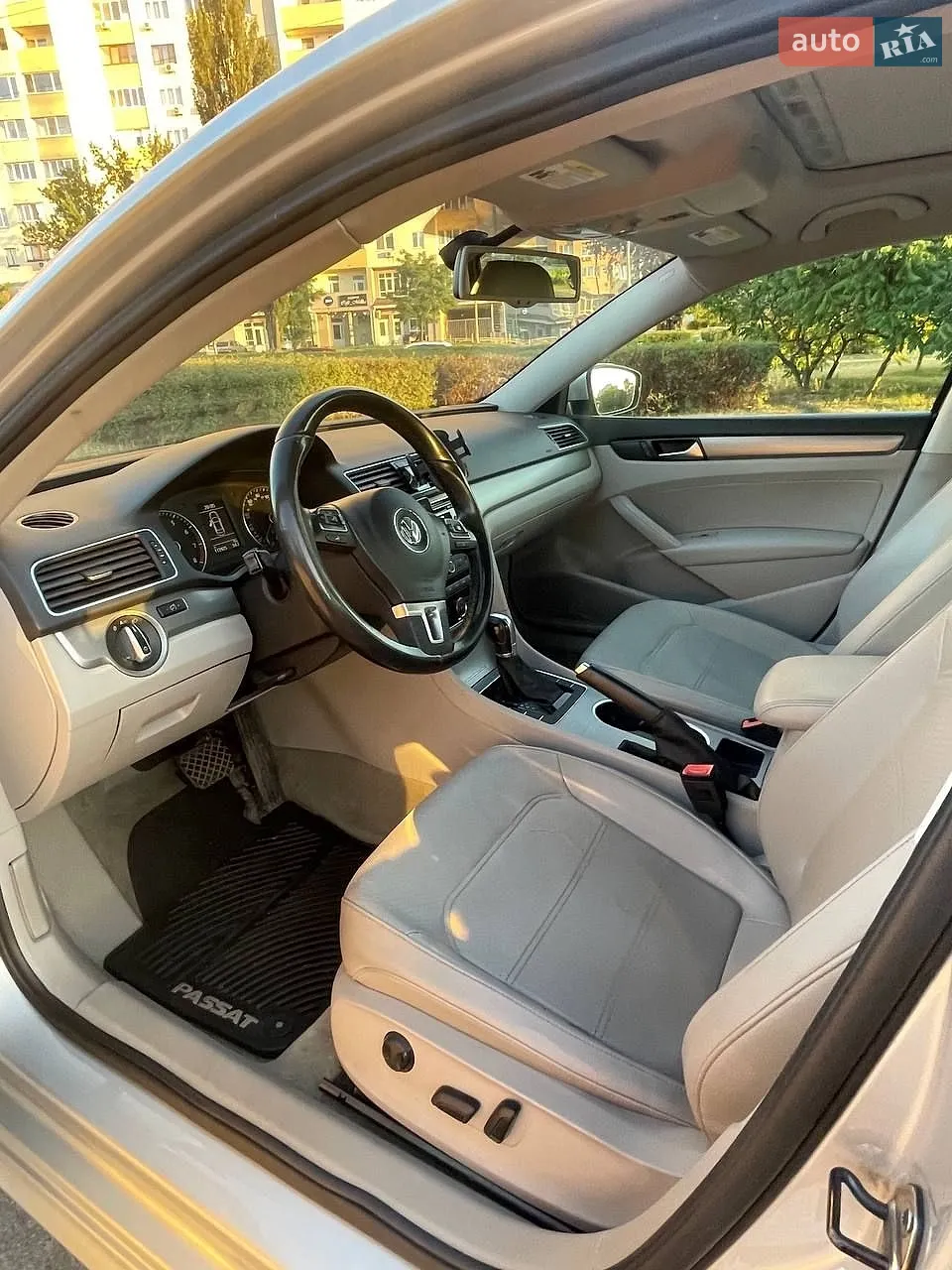 2013 Volkswagen Passat - мініатюра 13