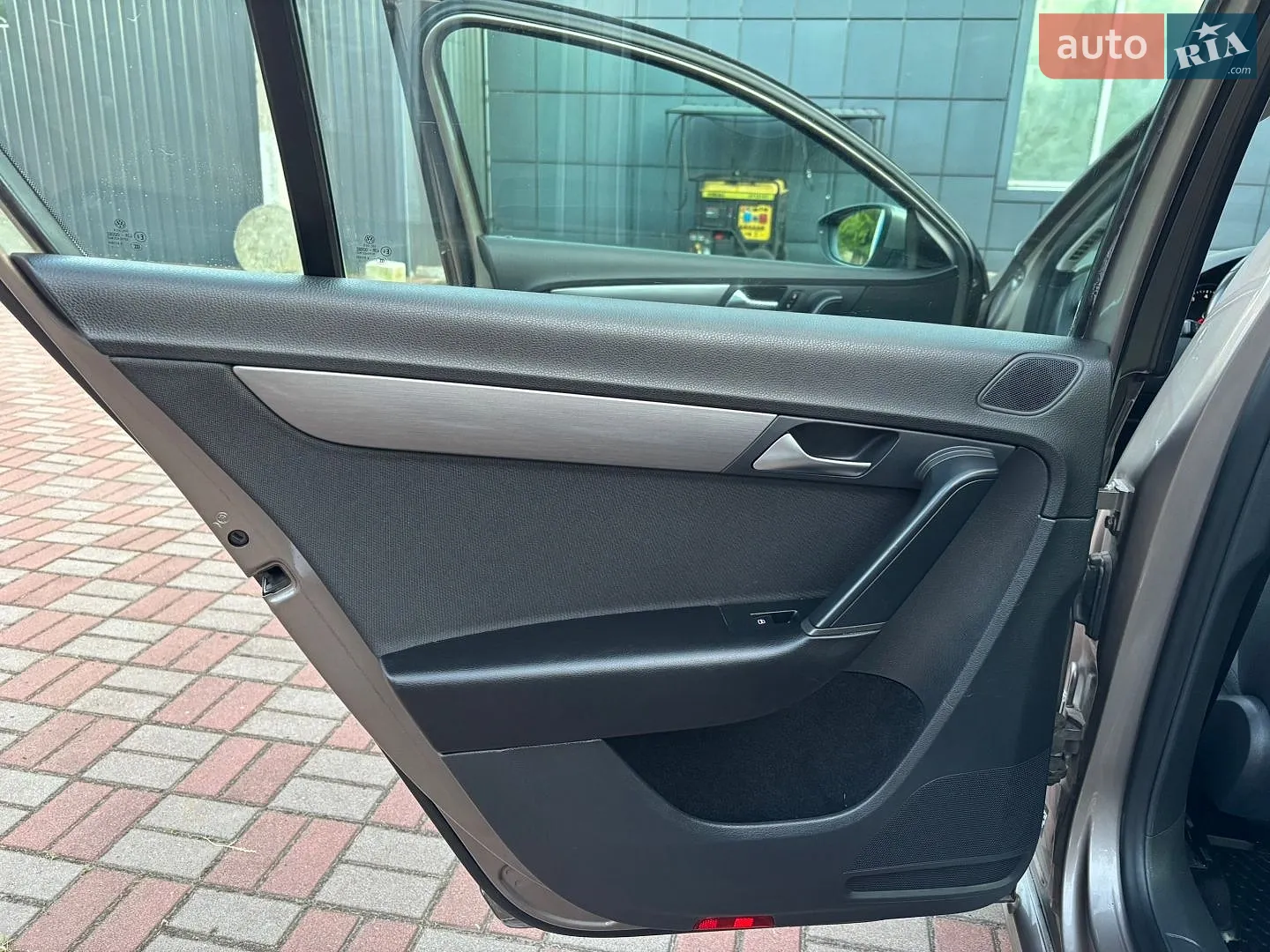 2011 Volkswagen Passat - мініатюра 9