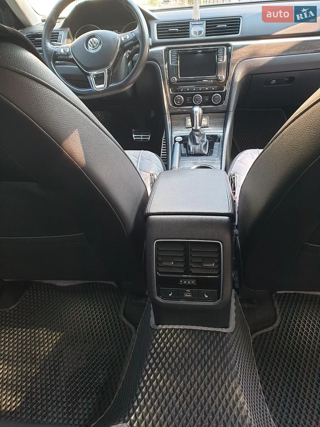 2016 Volkswagen Passat - мініатюра 14