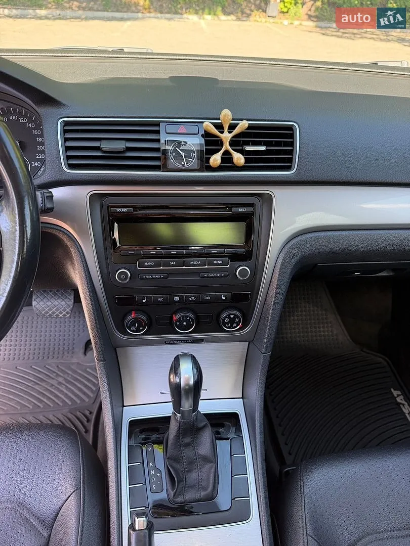 2014 Volkswagen Passat - мініатюра 11