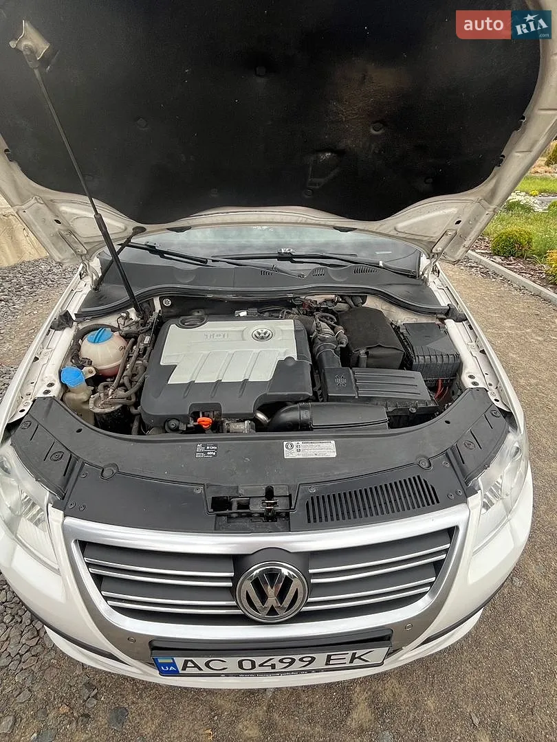 2010 Volkswagen Passat - мініатюра 17