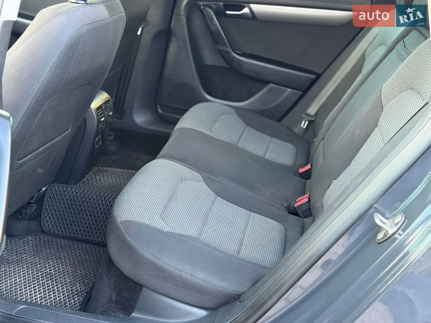 2013 Volkswagen Passat - мініатюра 42