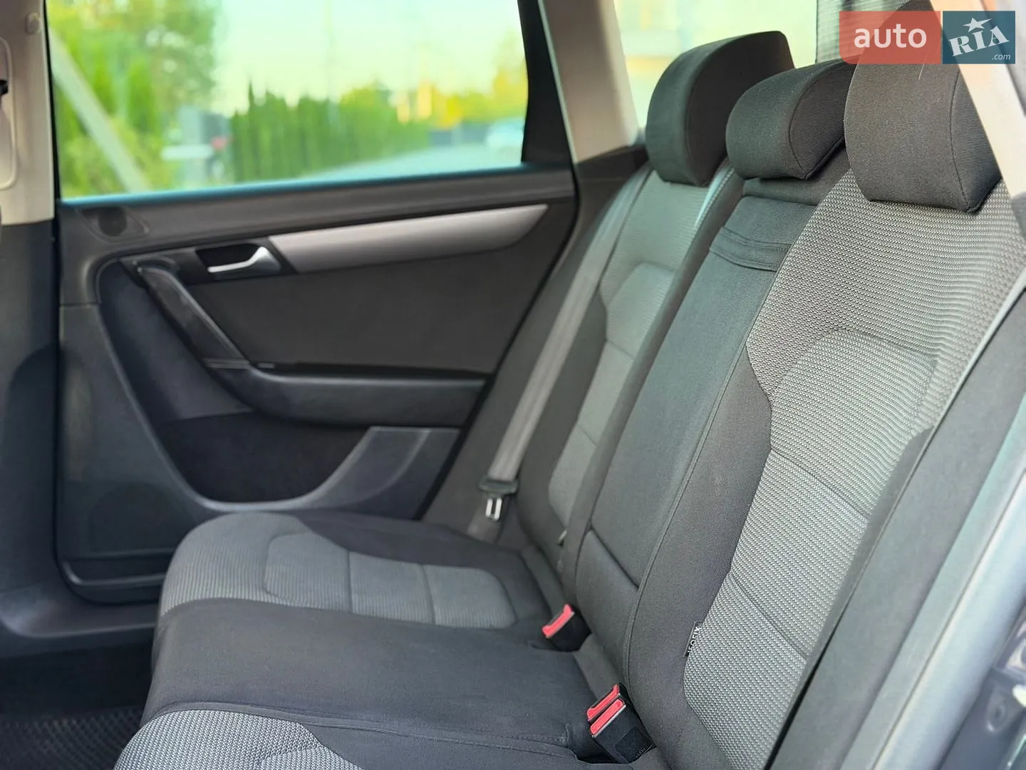 2013 Volkswagen Passat - мініатюра 41