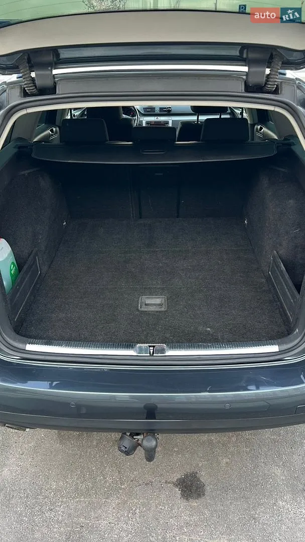 2010 Volkswagen Passat - мініатюра 6