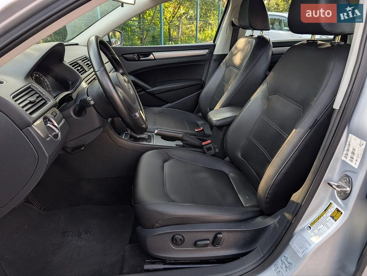 2015 Volkswagen Passat - мініатюра 28